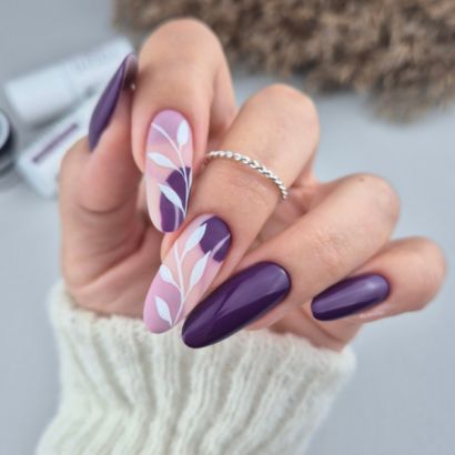 UV VARNISH 247 – APRÈS LE SPECTACLE - Vernis hybride UV/LED, violet froid atténué, collection La Première