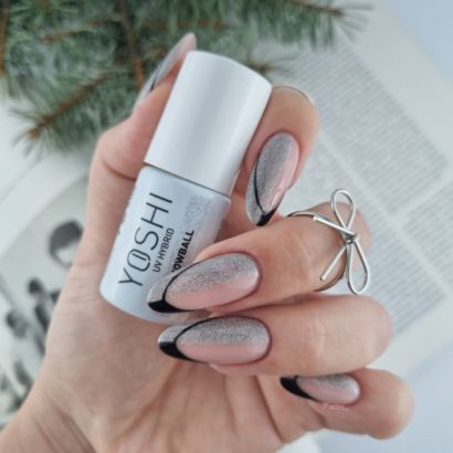 UV VARNISH 621 – SNOWBALL - Esmalte híbrido UV/LED, plata brillante con purpurina, colección Holly Holiday