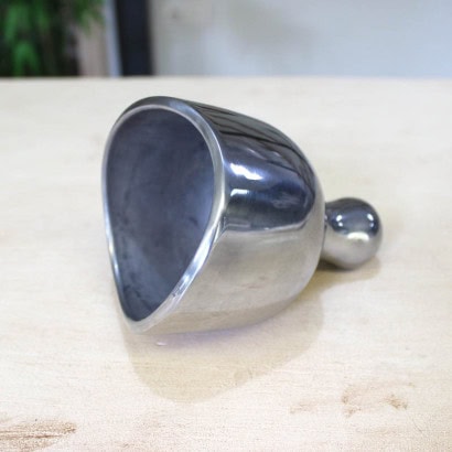 Coupe suédoise pour la métallothérapie